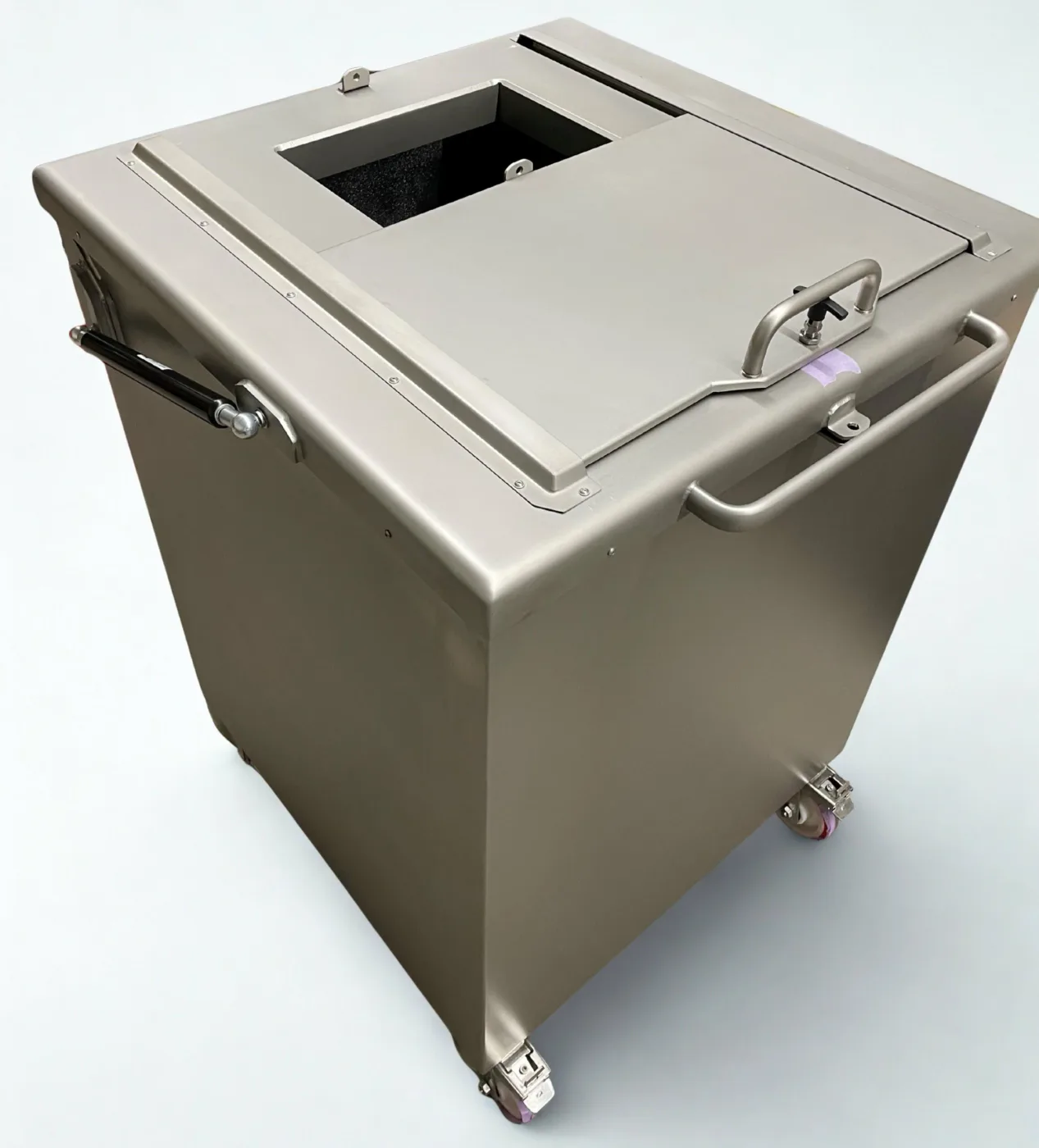 Large Mobile Radioactive Waste Container - 5 mm